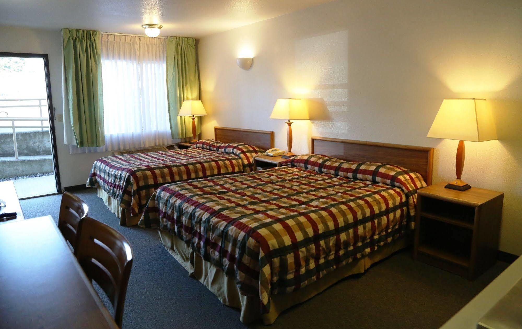 Idaho Inn Moscow Bagian luar foto