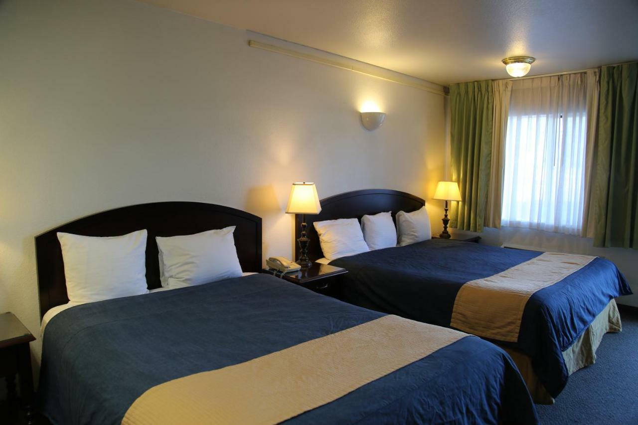Idaho Inn Moscow Bagian luar foto